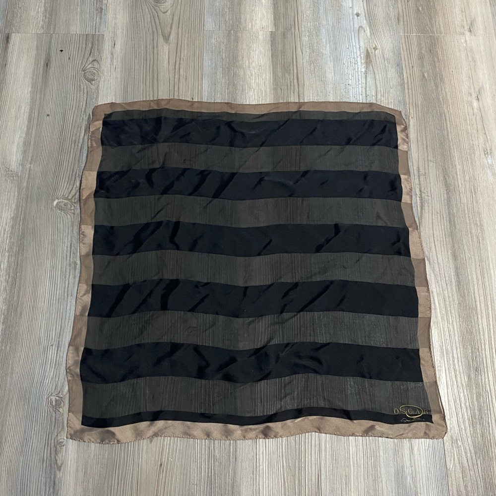 Oscar by Oscar de La renta square scarf